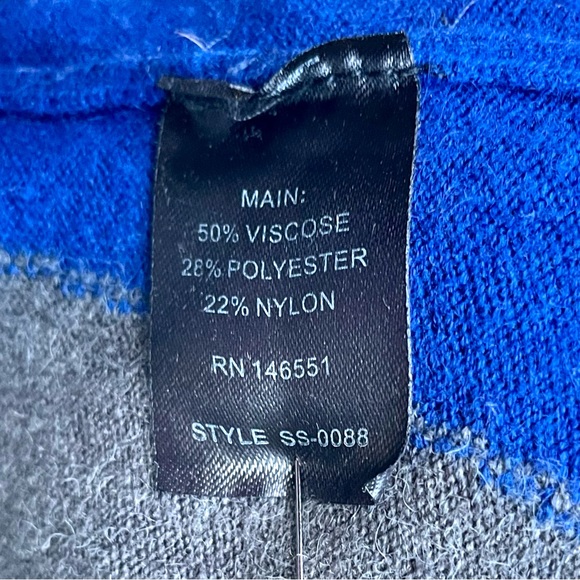 Summer & Sage Color Block Sweater Size Medium - Picture 7 of 8